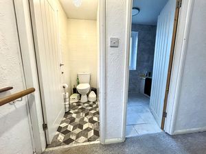 WC- click for photo gallery